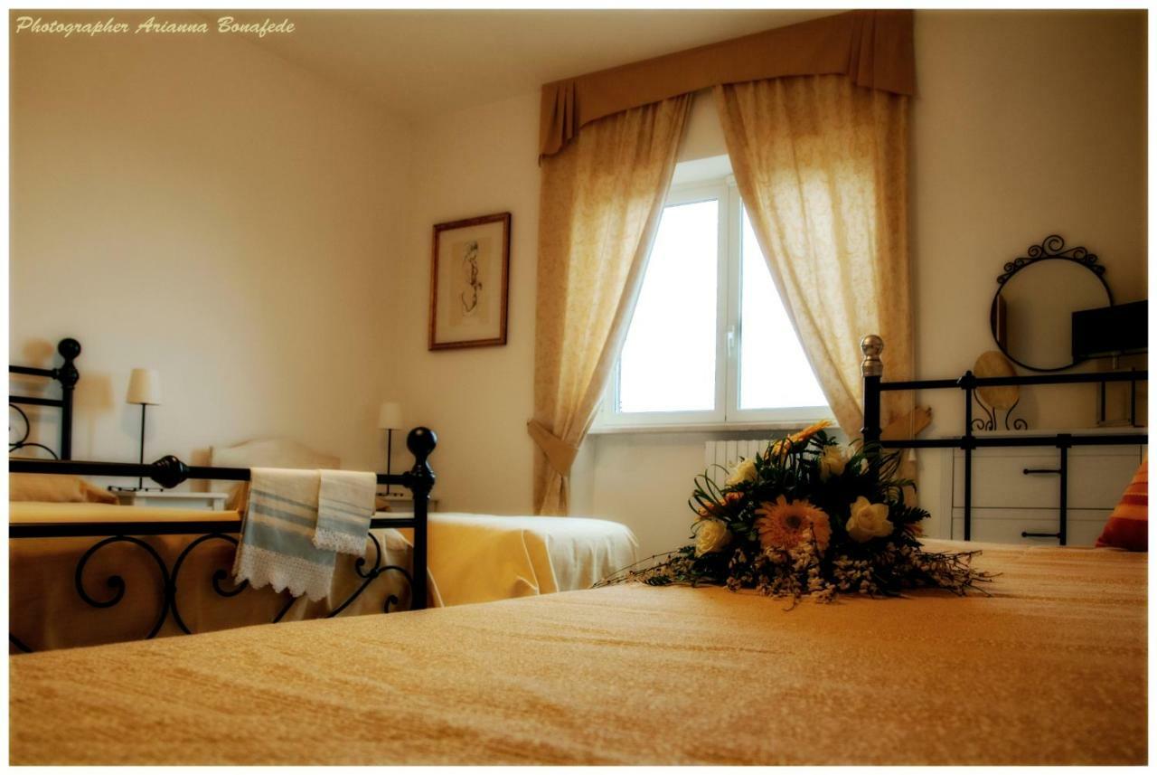 Bed And Breakfast Nonna Loreta Formello Buitenkant foto